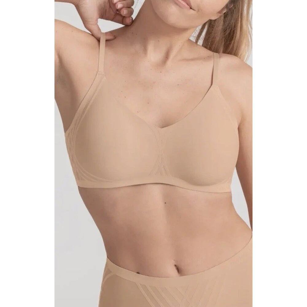 Honeylove Silhouette Wireless Bra Sz Medium Nude